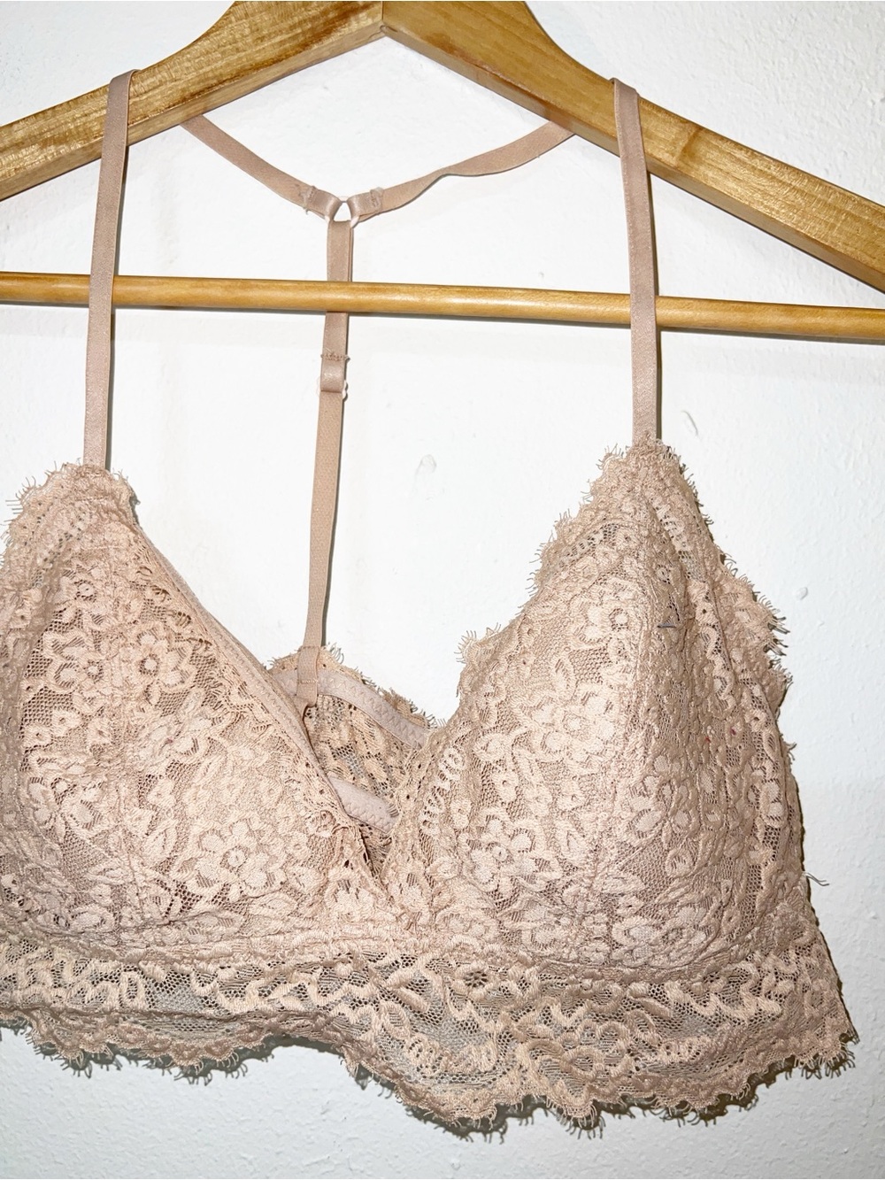 aerie Lace v neck T back nude adjustable straps Bralette - Picture 2 of 8